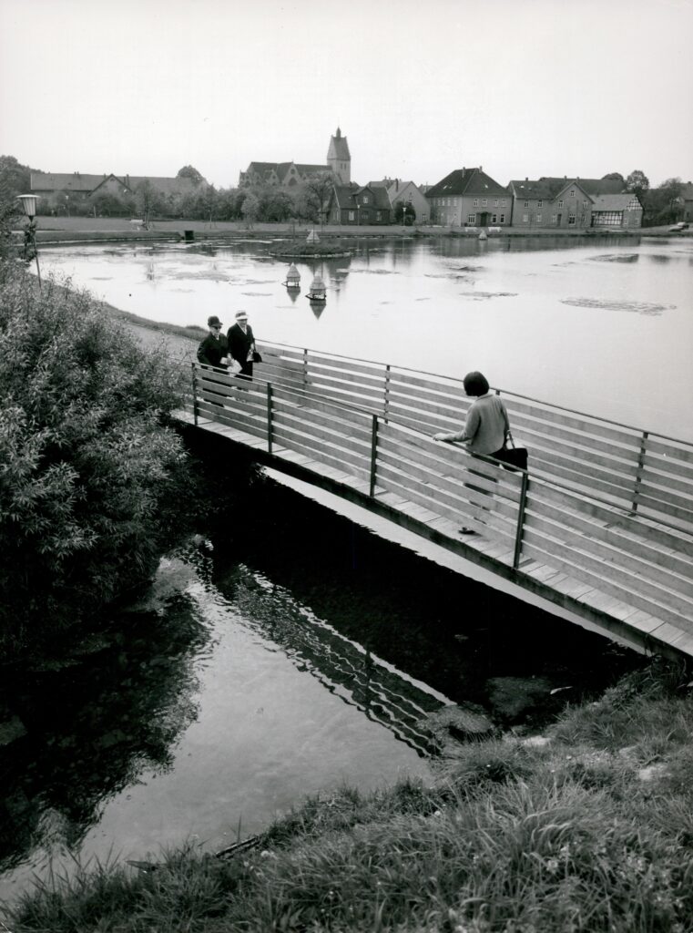 Kurpark mit Glockensee